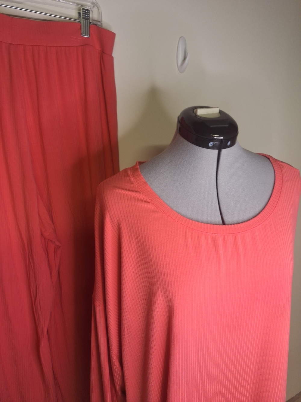 Old Navy Coral Two Piece Lounge Wear, Size X L